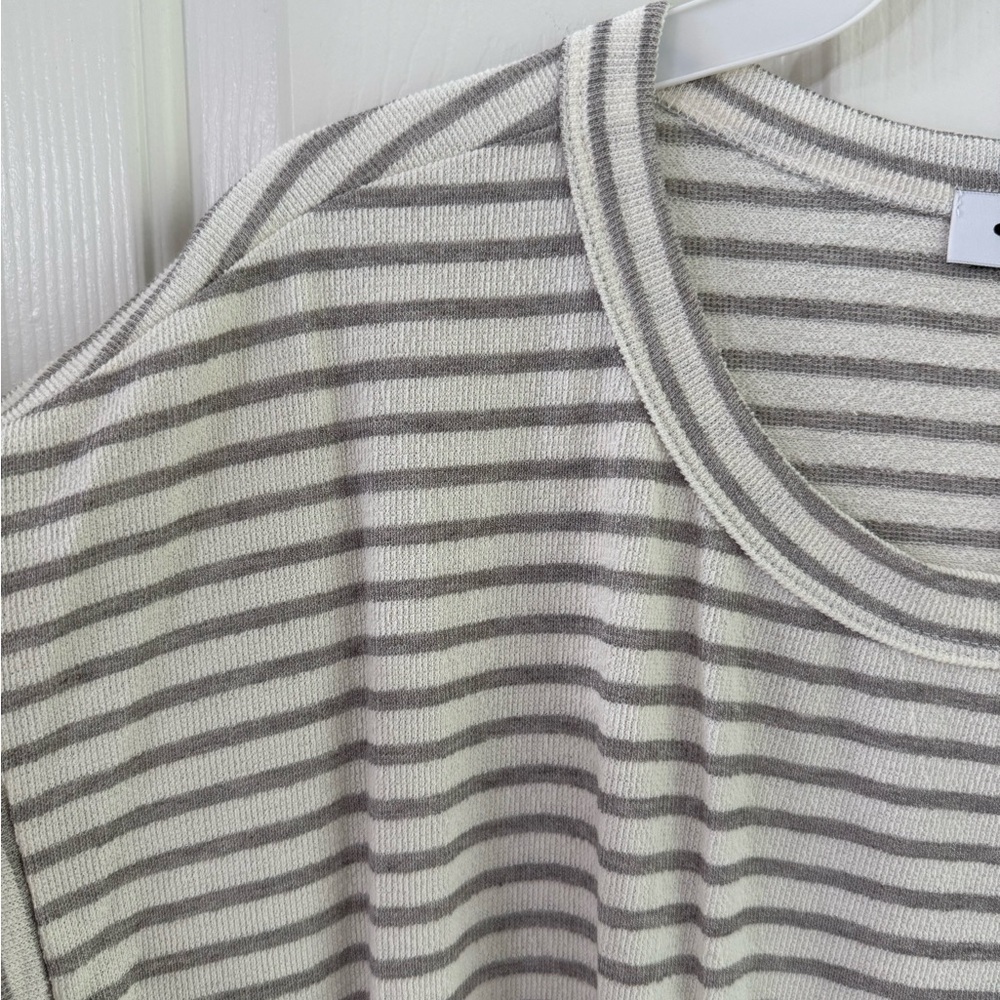 Women's Striped Gray Top - Picture 3 of 3
